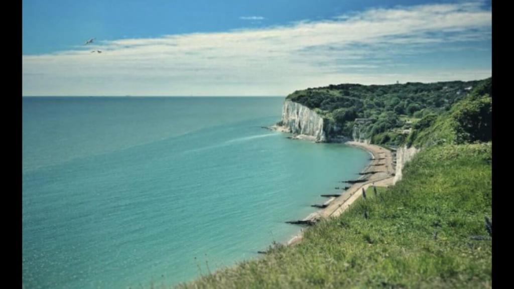 Kingsdown  Foxes Sea Side Retreat Deluxe Chalet Is A Lovely Holiday Home Tucked Away On The Kent Coast מראה חיצוני תמונה