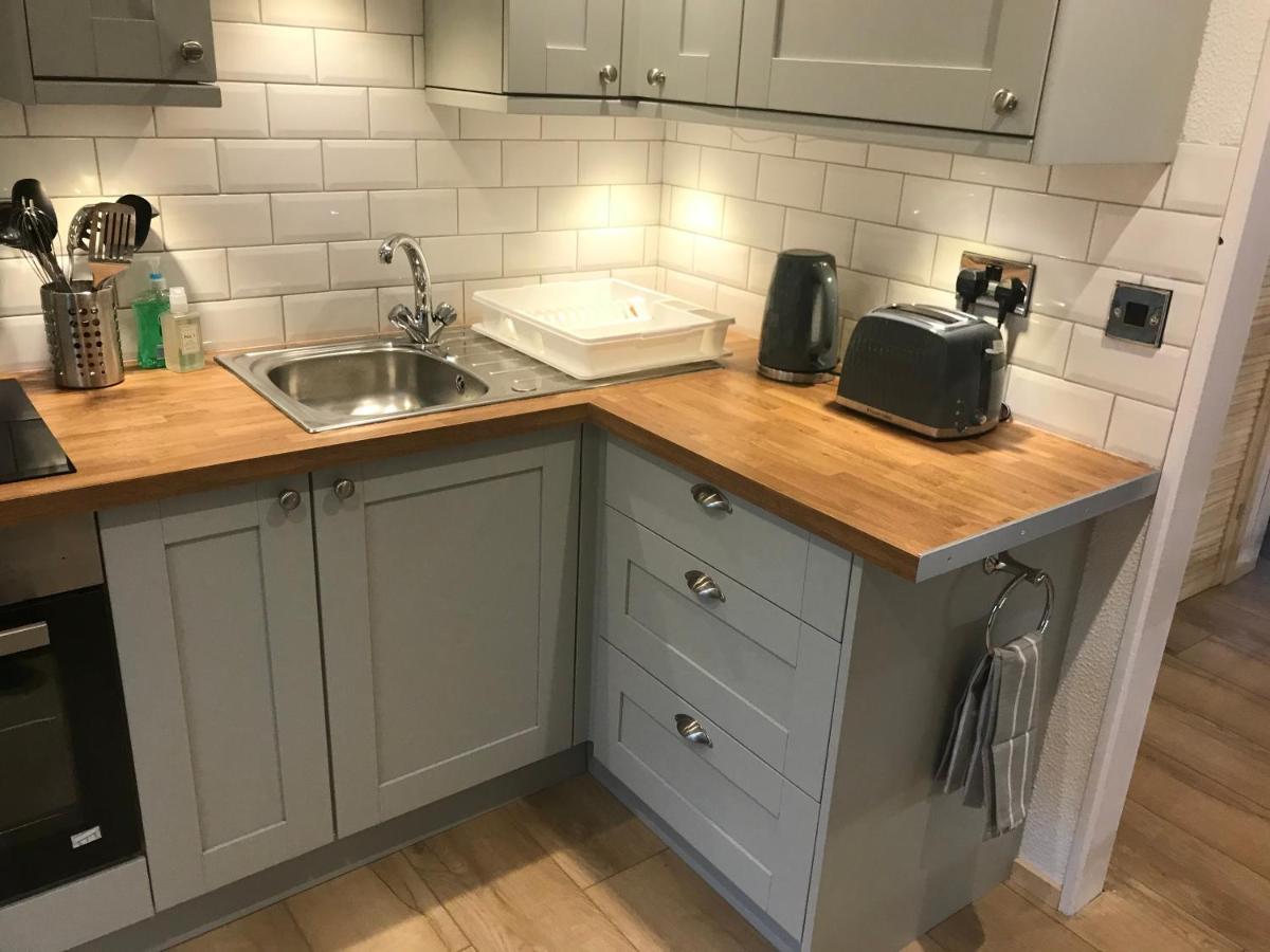 Kingsdown  Foxes Sea Side Retreat Deluxe Chalet Is A Lovely Holiday Home Tucked Away On The Kent Coast מראה חיצוני תמונה